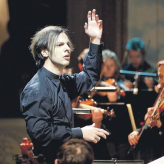 Моцарта «Дон Жуан» в исполнении хора и оркестра musicAeterna под руководством Теодора Курентзиса.