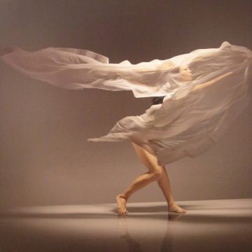 Exhibition “Moving Still” by Lois Greenfield (USA)